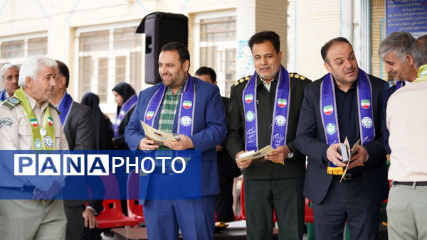 همایش استانی «وطن‌یار» در مدرسه کوثر اراک با حضور قائم‌مقام سازمان دانش‌آموزی کشور