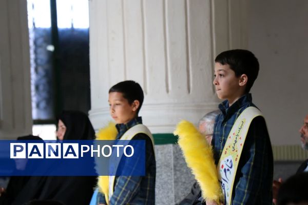 محفل هزار نفری انس با قرآن در ابرکوه همزمان با دهه فجر