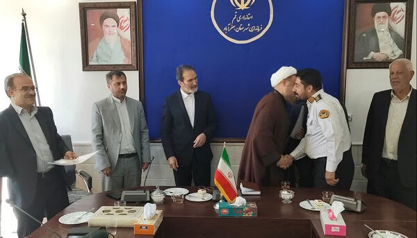 تقدیر امام جمعه جعفرآباد قم از خدمات پلیس