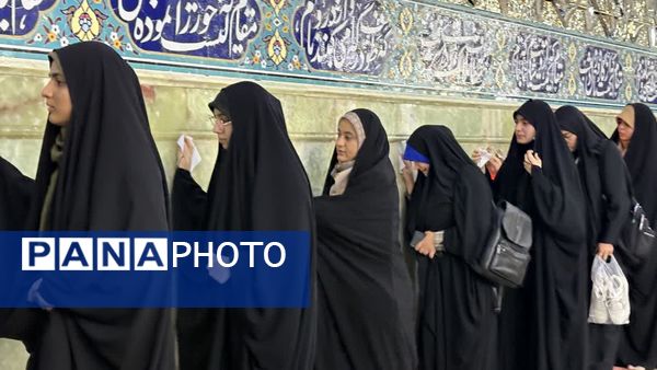 آیین غبارروبی حرم حضرت معصومه(س) با حضور بانوان طلبه