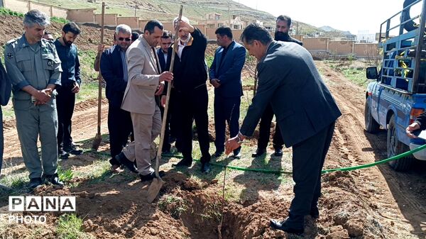 پویش کاشت نهال امید در شلمزار