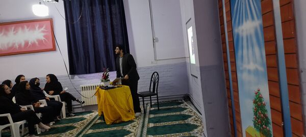 برگزاری جلسه مشاورهای در دبیرستان دخترانه فاطمیه 