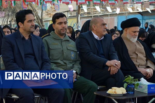 طنین زنگ انقلاب در بهارستان‌دو 