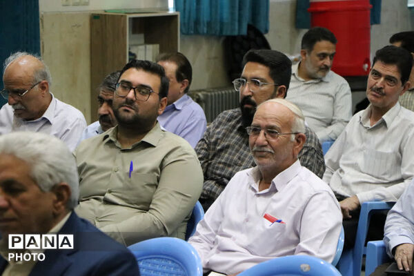 ارتقای مهارت‌های حرفه‌ای کادر آموزشی مؤسسه راهیان کوثر غدیر یزد 