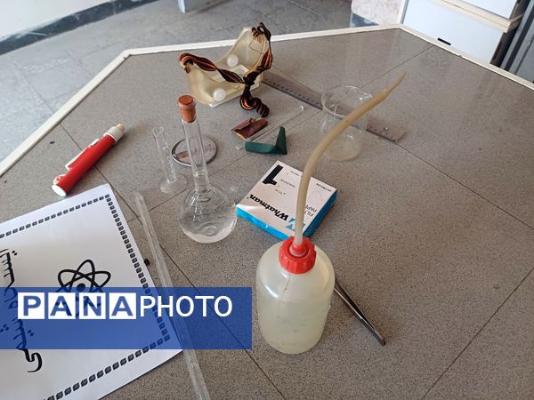 بیست و سومین دوره مسابقات آزمایشگاهی علمی مدارس در پژوهشسرای دکتر چمران شهرستان برخوار 