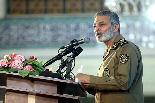 ملت ایران در انتخابات ریاست‌جمهوری مقابل دشمن می‌ایستد
