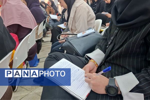 کارگاه استانی توانمندسازی مربیان پیش‌دبستانی و معلمان ابتدایی در دبستان دکتر محمدحسین کیهانی اسلامشهر