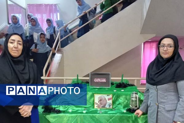 سیاه پوش کردن مدارس ناحیه دو شهرری به مناسبت ایام فاطمیه 
