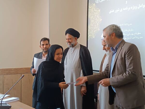 تجلیل از برگزیدگان پویش یاحسین(ع) در گناباد