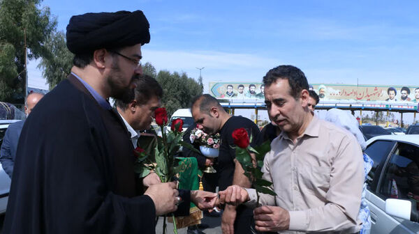 خوش‌آمدگویی مسئولان شهری قم به زائران کریمه اهل بیت(س)