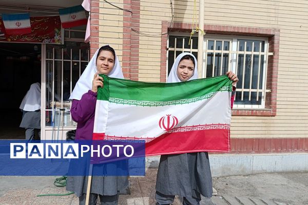 طنین زنگ انقلاب در مدارس شهرستان شهریار 