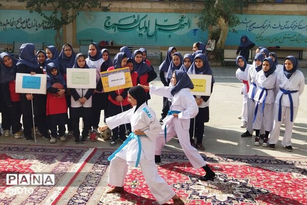 المپیاد ورزشی درون مدرسه‌ای در مدارس شاهد نجمه، راضیه شکرایی و شهید مجید مجیدی ناحیه دو شهرری 