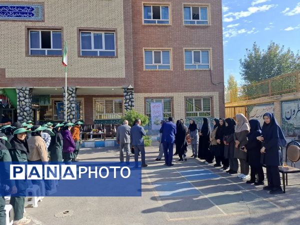 برگزاری ویژه‌ برنامه هفته فرهنگی در دبیرستان حضرت فاطمه‌زهرا(س) شهرستان فیروزکوه