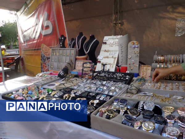 دومین نمایشگاه گل و گلاب در پردیسان قم