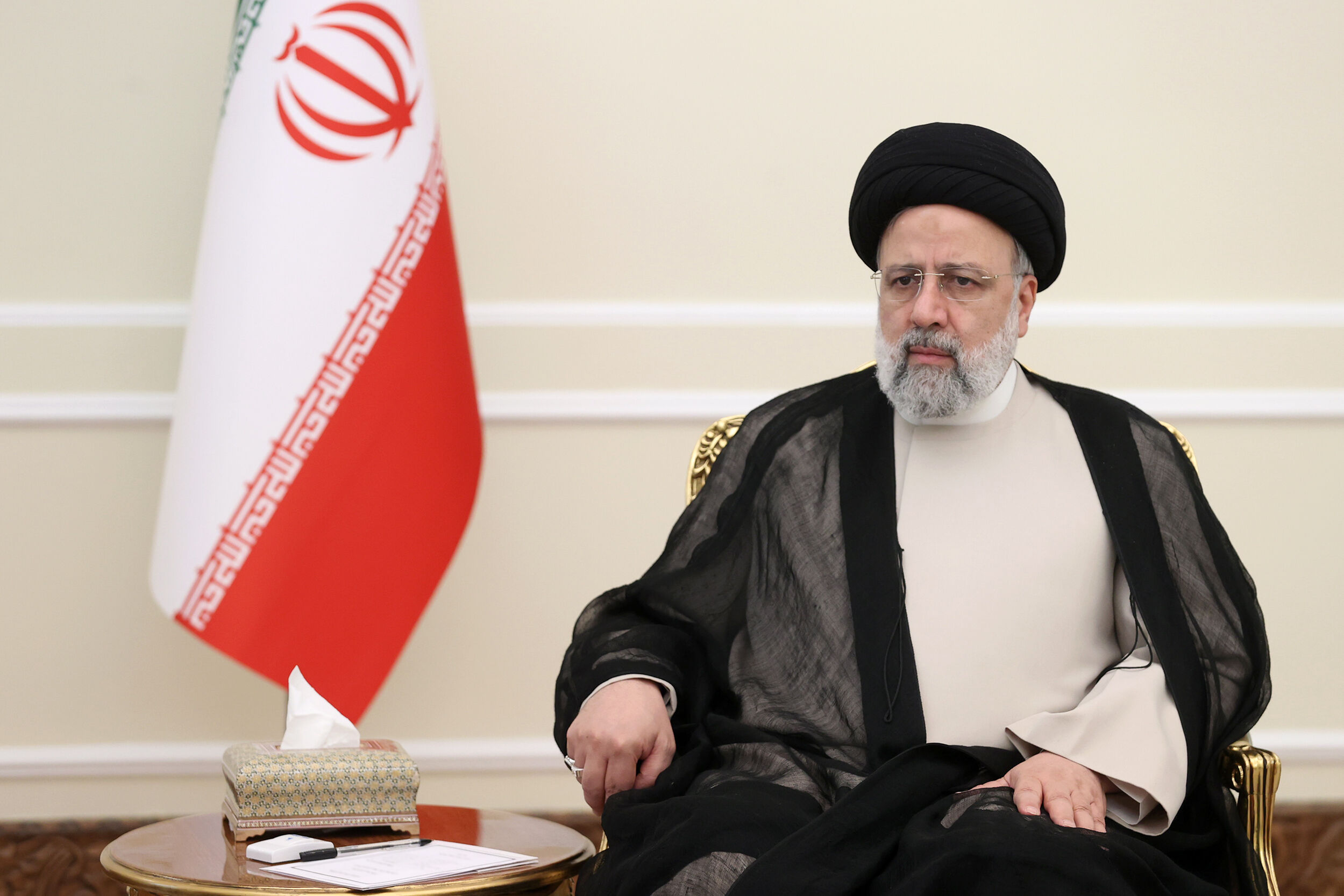 سران ونزوئلا، تاجیکستان و بنگلادش عید فطر را به آیت الله رئیسی تبریک گفتند

