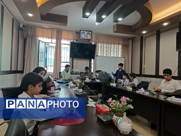 دوره توانمندسازی راه‌یافتگان ناحیه 3 شیراز به المپیاد رویش استانی