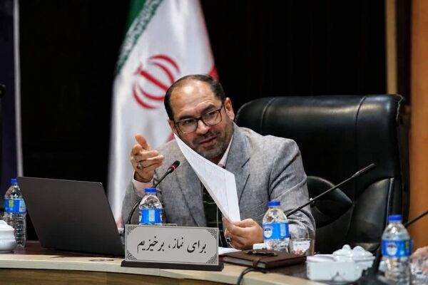 طنین شعار «برای نماز، برخیزیم» در مدارس سراسر کشور از نخستین روز سال تحصیلی