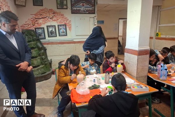 توزیع شیر رایگان در دبستان علی‌اکبر طالبی شهرری