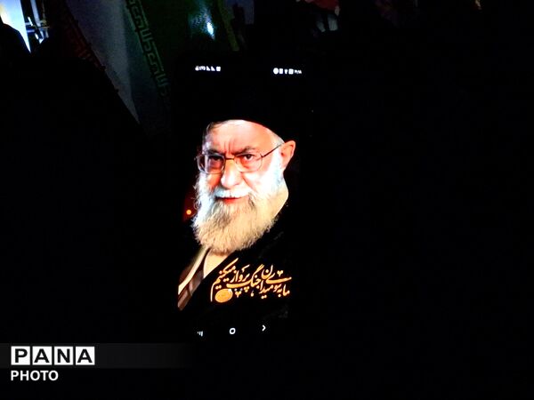 قرار شبانه؛ مردم کاشمر در کف خیابان شعار دادند