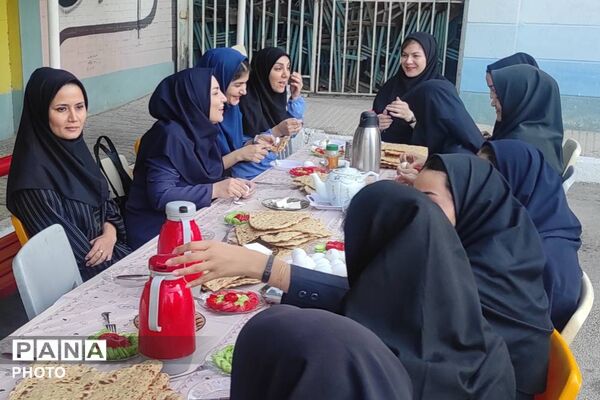 صبحانه‌ای سالم؛ آغازی پرنشاط در مدرسه سمیه