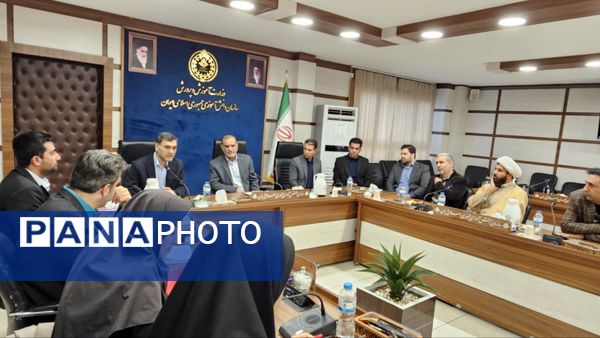 جلسه توسعه فعالیت‌های تربیتی و فرهنگی در گلستان