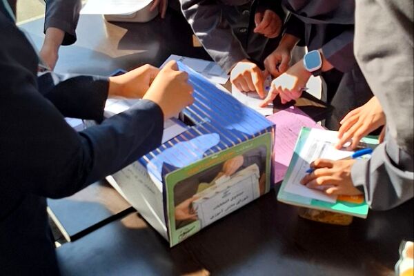 شور انتخاباتی دانش آموزان چهاردانگه