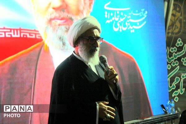 ورامین در التهابِ یک عشقِ بی‌پایان؛ میدان‌های شهر، تجلی‌گاهِ ماتم حسینی