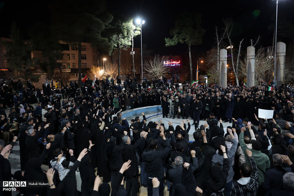 مراسم عزاداری در سوگ رهبر شهید انقلاب