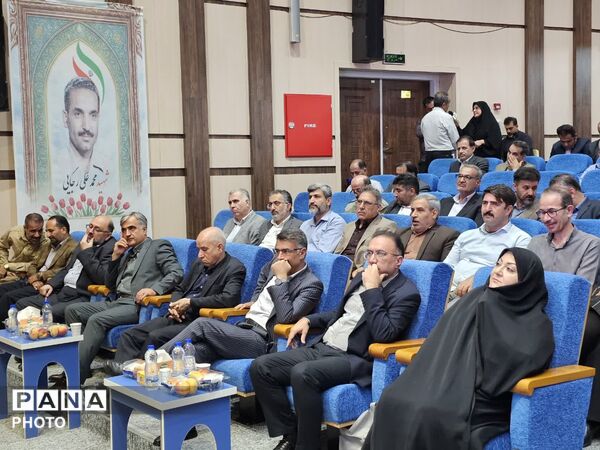 شهدای کارمند ؛ پل ارتباطی میان خدمت و ایثار