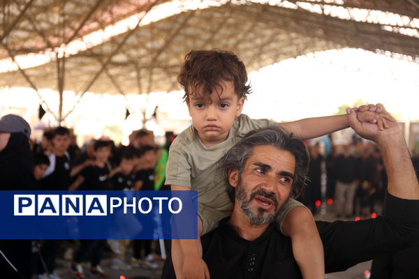 پیاده‌روی جاماندگان اربعین حسینی در تبریز