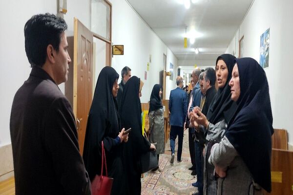 اجلاس استانی ویژه مدیران دبیرستان‌های نمونه دولتی و شبانه‌روزی استان خراسان رضوی در دبیرستان دخترانه شهید مجید دهنوی