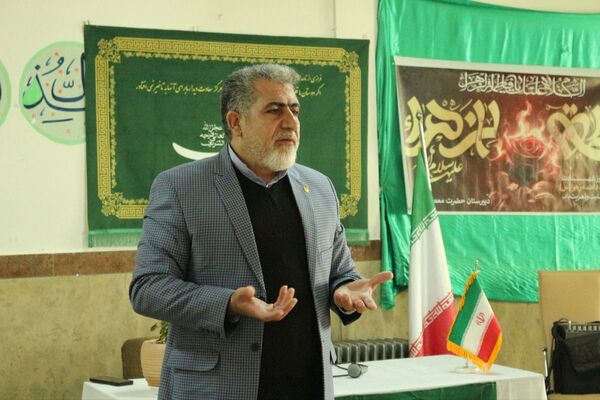 مدرسه حضرت معصومه میزبان نشست تخصصی هدایت تحصیلی دانش‌آموزان پایه نهم