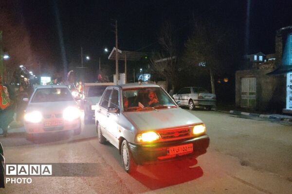 رژه خودرویی به مناسبت شهادت رهبر شهید در شهر بار نیشابور