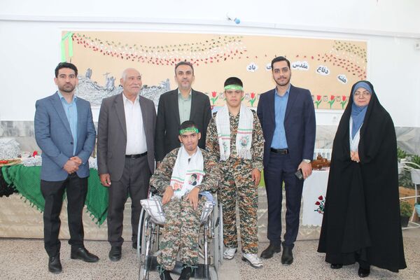 نواختن زنگ ایثار، شهادت و نماز در آموزشگاه ولایت شهرستان فریمان
