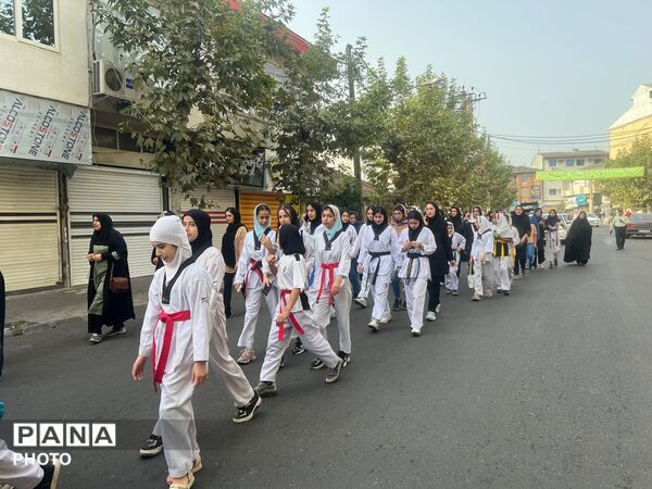 همایش بزرگ پیاده‌روی خانوادگی در صومعه‌سرا