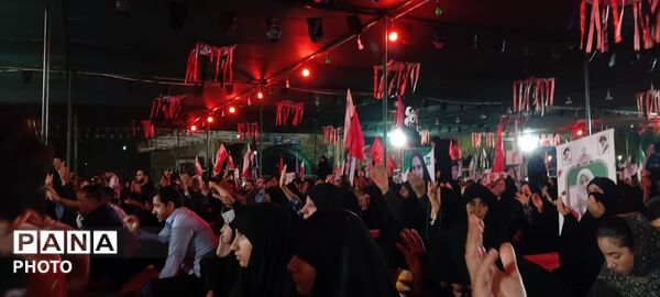 عزاداری شب‌های محرم در گلزار شهدای شجره طیبه میناب