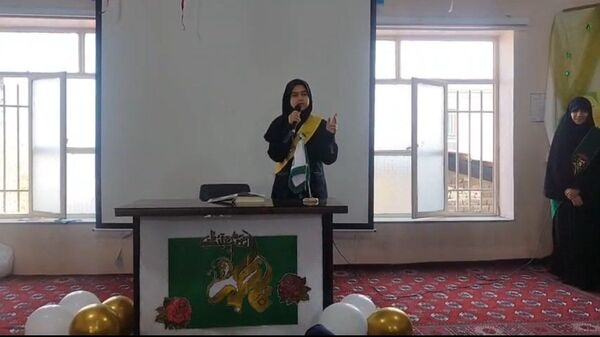 جشن روز مادر و ولادت حضرت زهرا (س) در دبیرستان شاهد تکتم ناحیه ۳