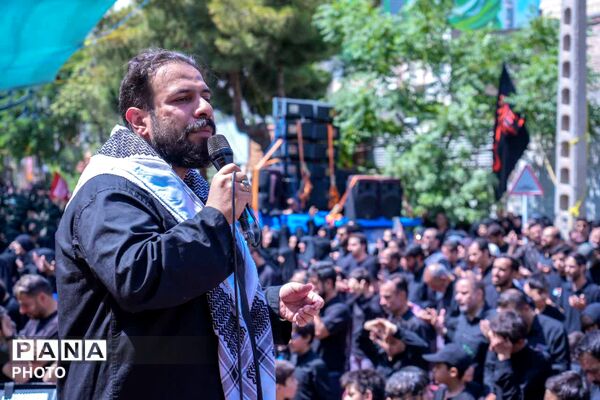 مراسم باشکوه ظهر عاشورا در حسینیه خیمه‌الانتظار مشهد مقدس