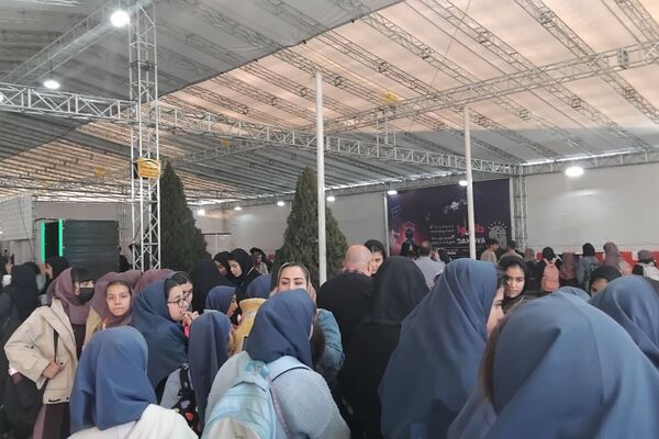 بازدید علمی مدرسه نرگس پردیس از پارک علم و فناوری
