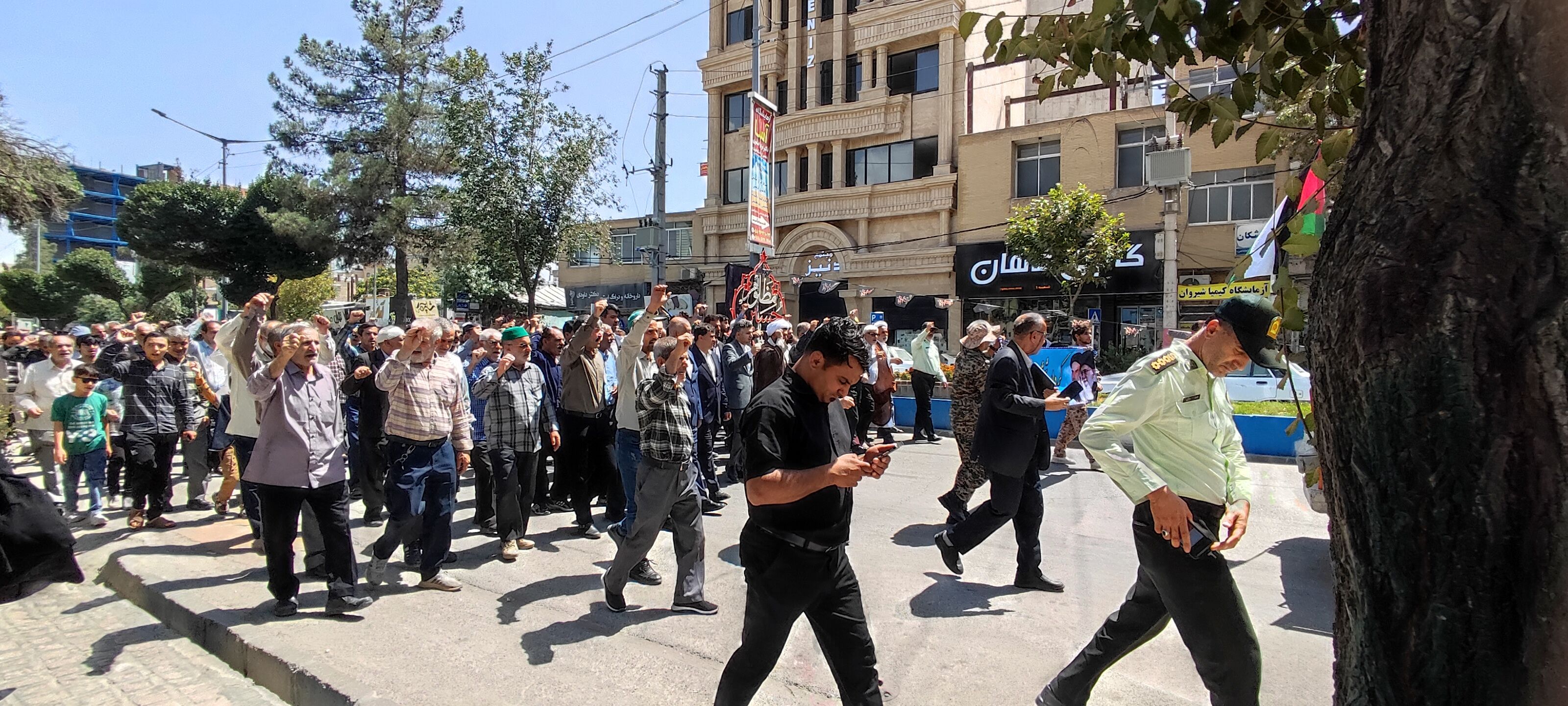 راهپیمایی جمعه‌های خشم و نصر همزمان با سراسر کشور در شیروان
