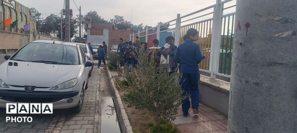 سومین جلسه درس کار و فناوری دبستان امیر آقایی در کانون لقمان کاشمر 