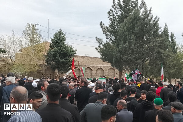 مراسم تشیع شهید جوان یوسف‌آباد