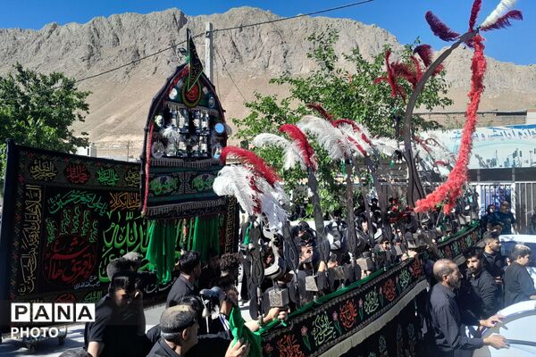 مراسم معنوی گل‌زنی در بن