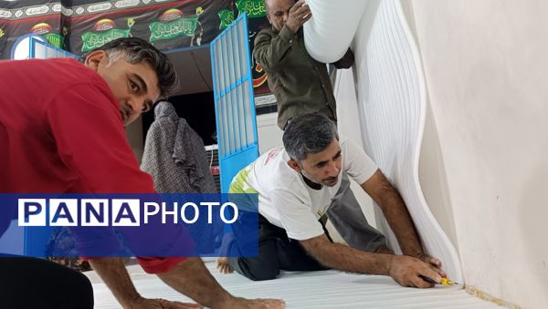 حسینیه حضرت ابوالفضل(ع) در استقبال از ماه محرم سیاه پوش و غبارروبی شد