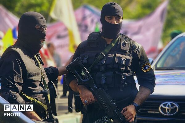 ۳۱۳ هزار «جان‌فدا» در قاب ایران؛ حضور نسل آینده‌ساز در رزمایش بزرگ تهران