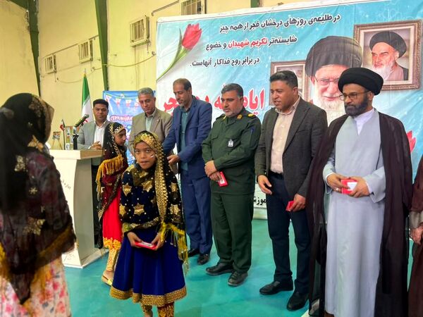 حضور پرشور دانش‌آموزان فین در جشن ۲۲ بهمن