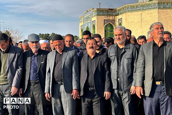 مراسم وداع و تشیع پیکر مطهر شهید محمد مهدی زواره ای در روستای طغان و امامزاده هادی شهر جوادآباد