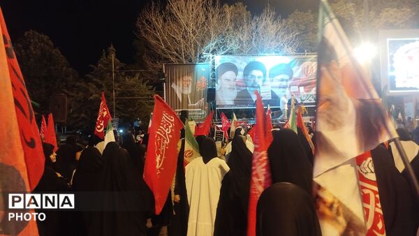 صد و پنجاهمین شب از تجمعات «بیعت با رهبری» در نورآباد