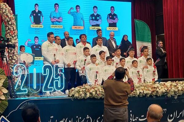 آیین بدرقه کاروان ورزشی دانش‌آموزی مسابقات جهانی صربستان به میزبانی آموزش‌و‌پرورش ناحیه دو شهرری 