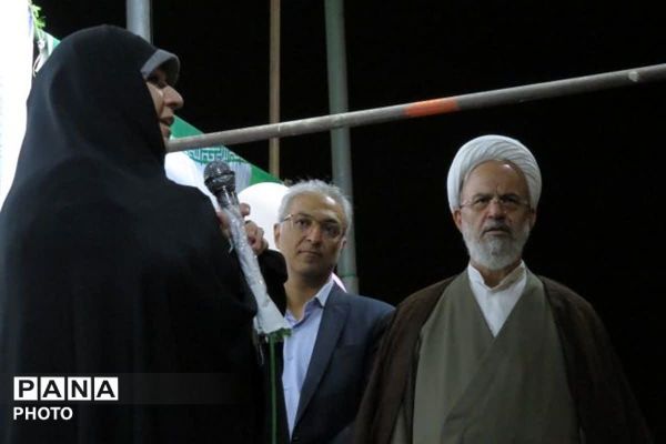 حضوری متفاوت در شبی به یادماندنی در سنگر خیابان